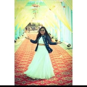 Meet your Posher, Heena